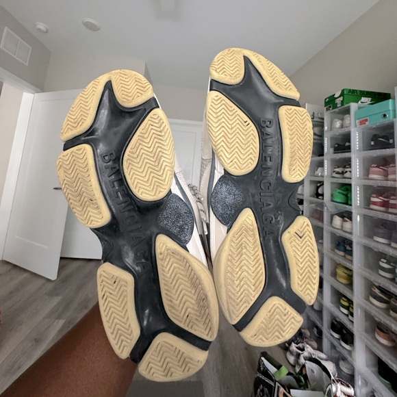 Balenciaga Triple S. Perfect boot for the winter - Picture 4 of 5